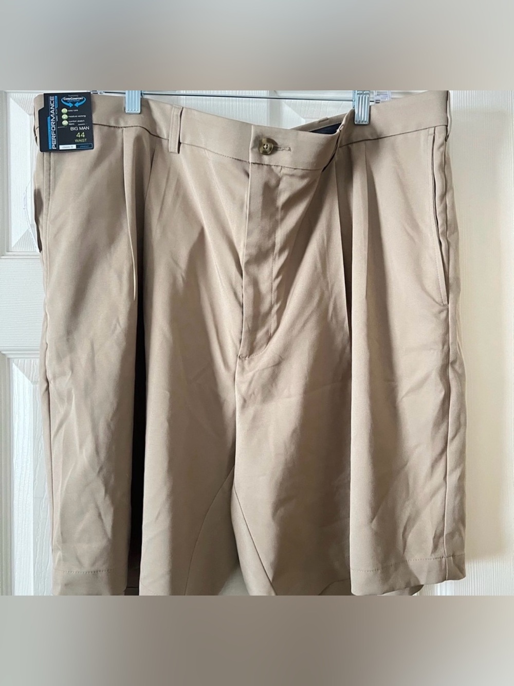 Big and Tall Roundtree Yorke Performance Khaki pleated Men's Shorts